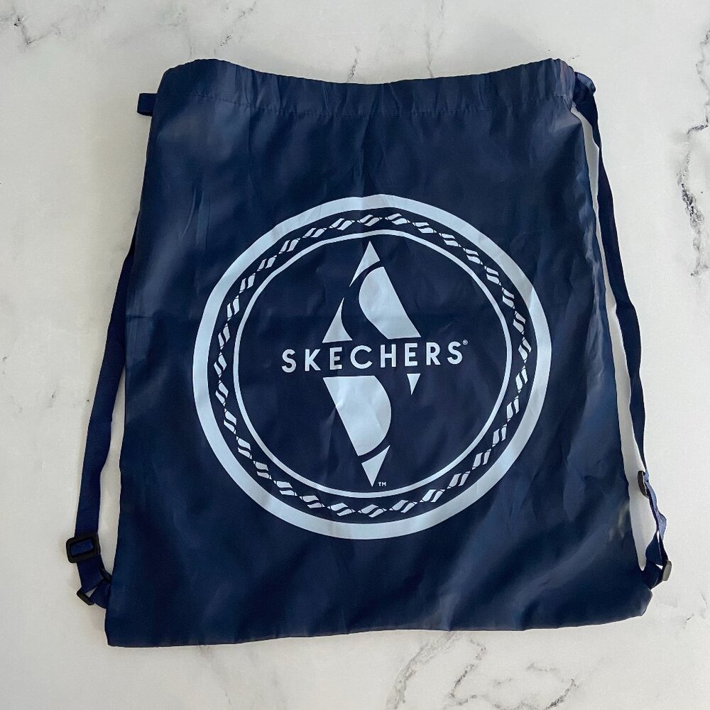 Navy blue Skechers drawstring bag.